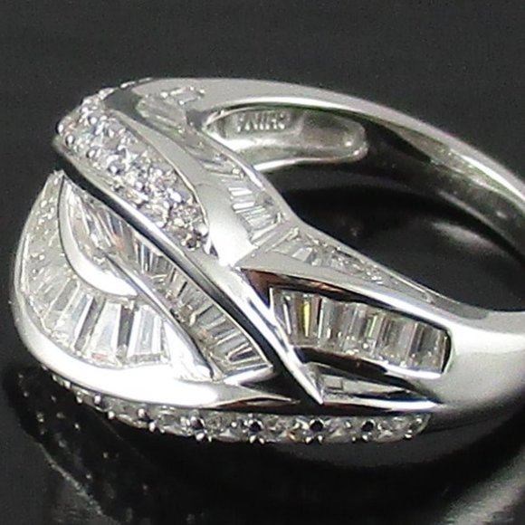 Victoria Wieck 3.18ct Absolute Interlocking Ring - Picture 5 of 8